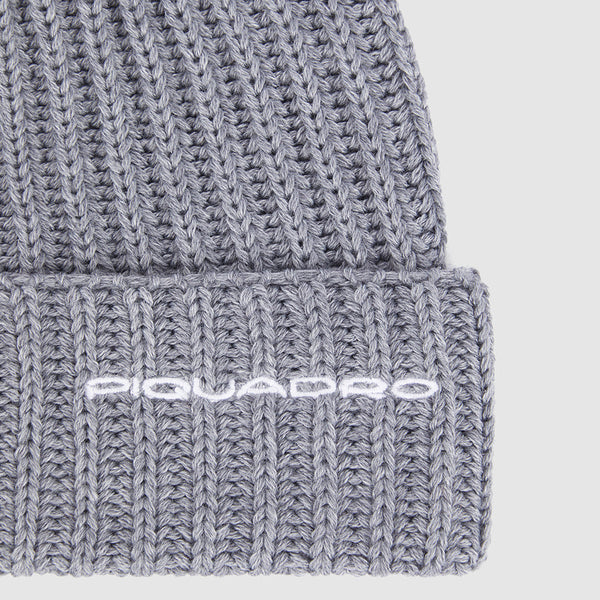 One color fabric beanie hat