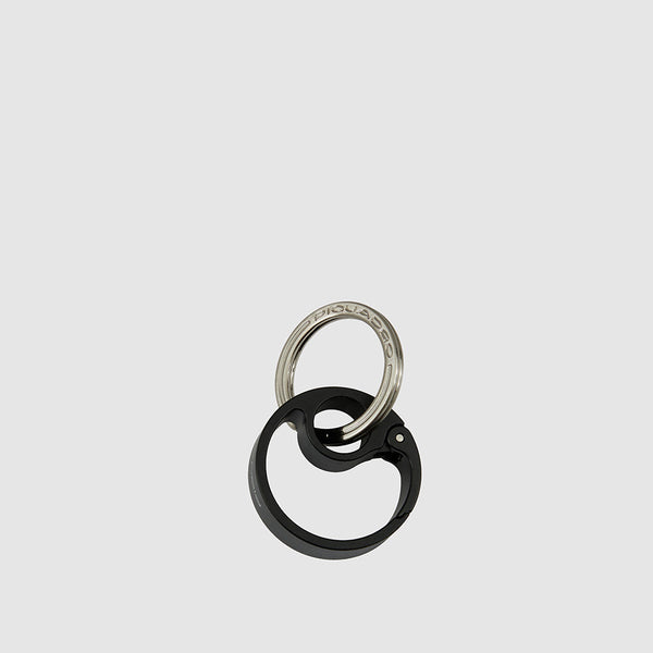 Keychain with round carabiner hook