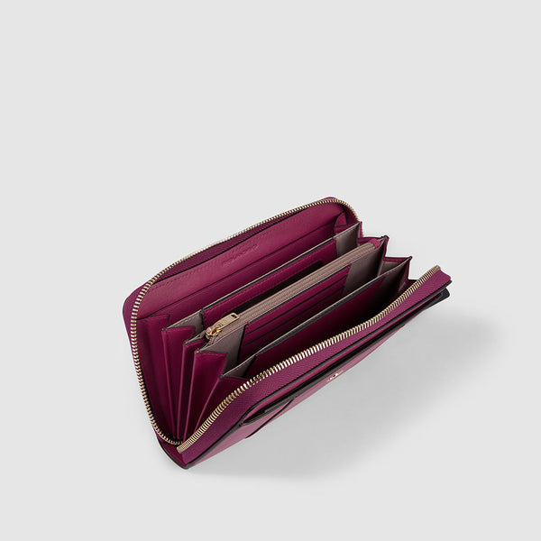 Zip-around women’s wallet with four dividers