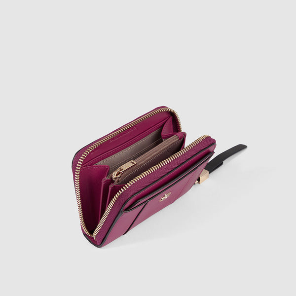 Zip-around women’s wallet with four dividers