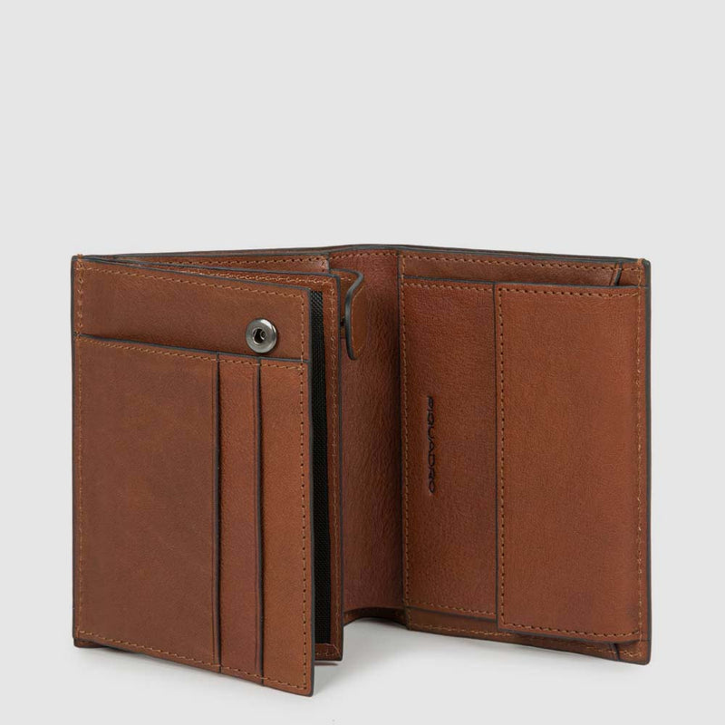 Men’s wallet with coin pocket, credit card facilit