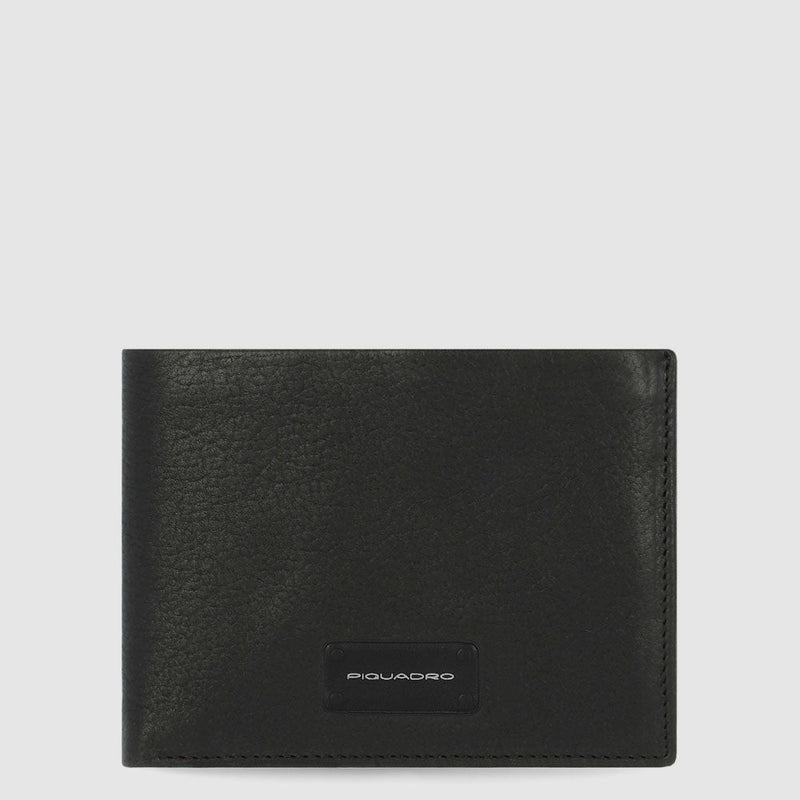 Men’s wallet with zipped coin pocket