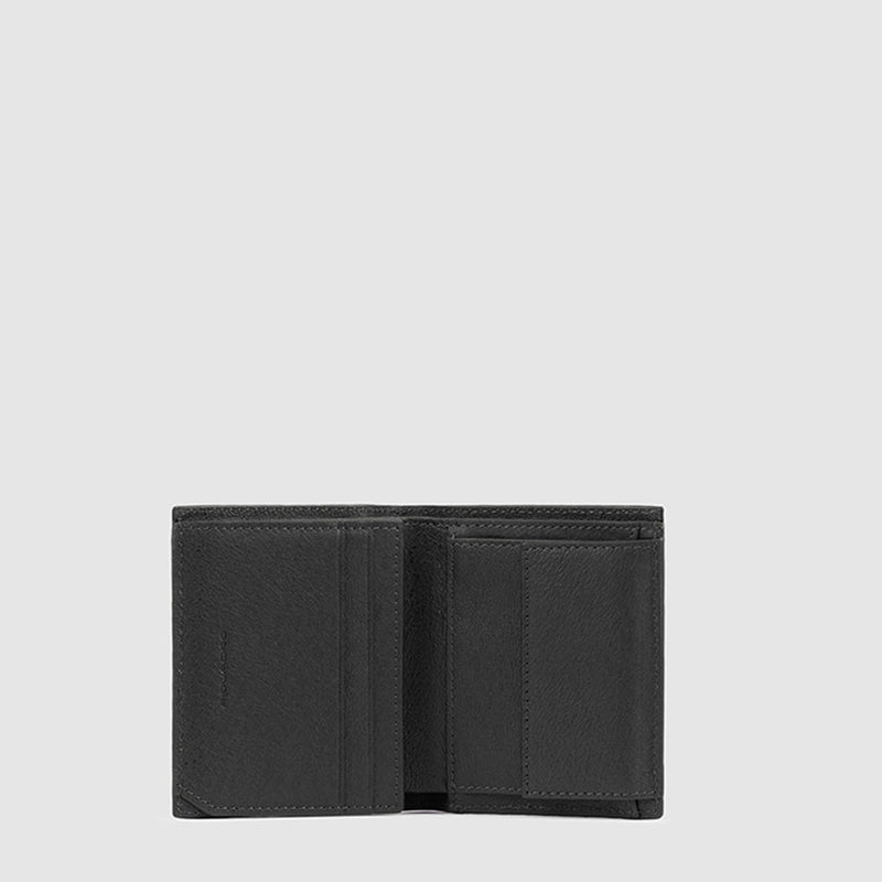 Vertical men’s wallet with coin pocket