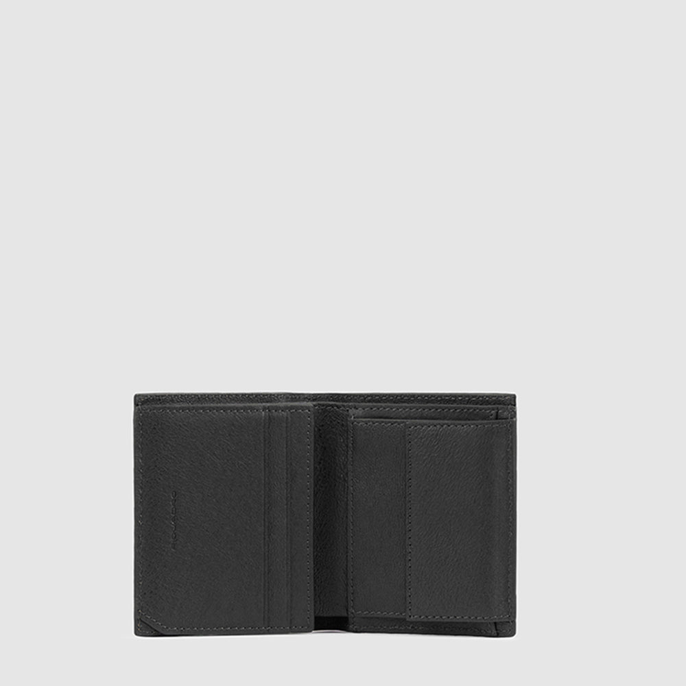 Vertical men’s wallet with coin pocket
