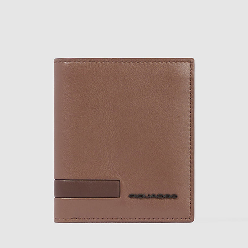 Vertical men’s wallet with coin pocket